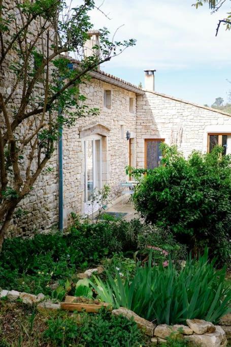 La Bergerie A Cratoule, Domaine Les Musarts Issirac Exterior foto