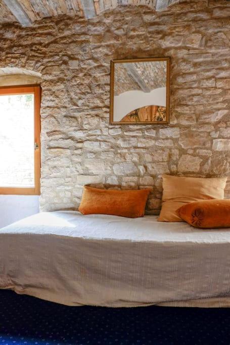 La Bergerie A Cratoule, Domaine Les Musarts Issirac Exterior foto